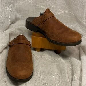 Teva waterproof leather slide in mules shoes